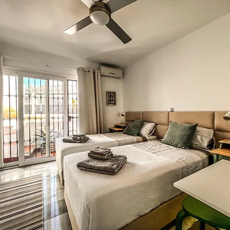 Newly Remodeled Townhouse Beach Walking Distance Sitio de Calahonda Exterior photo